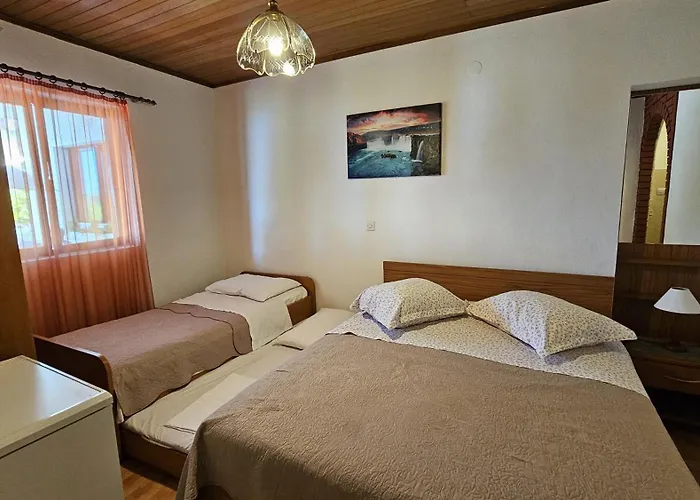 Apartamento 12 *